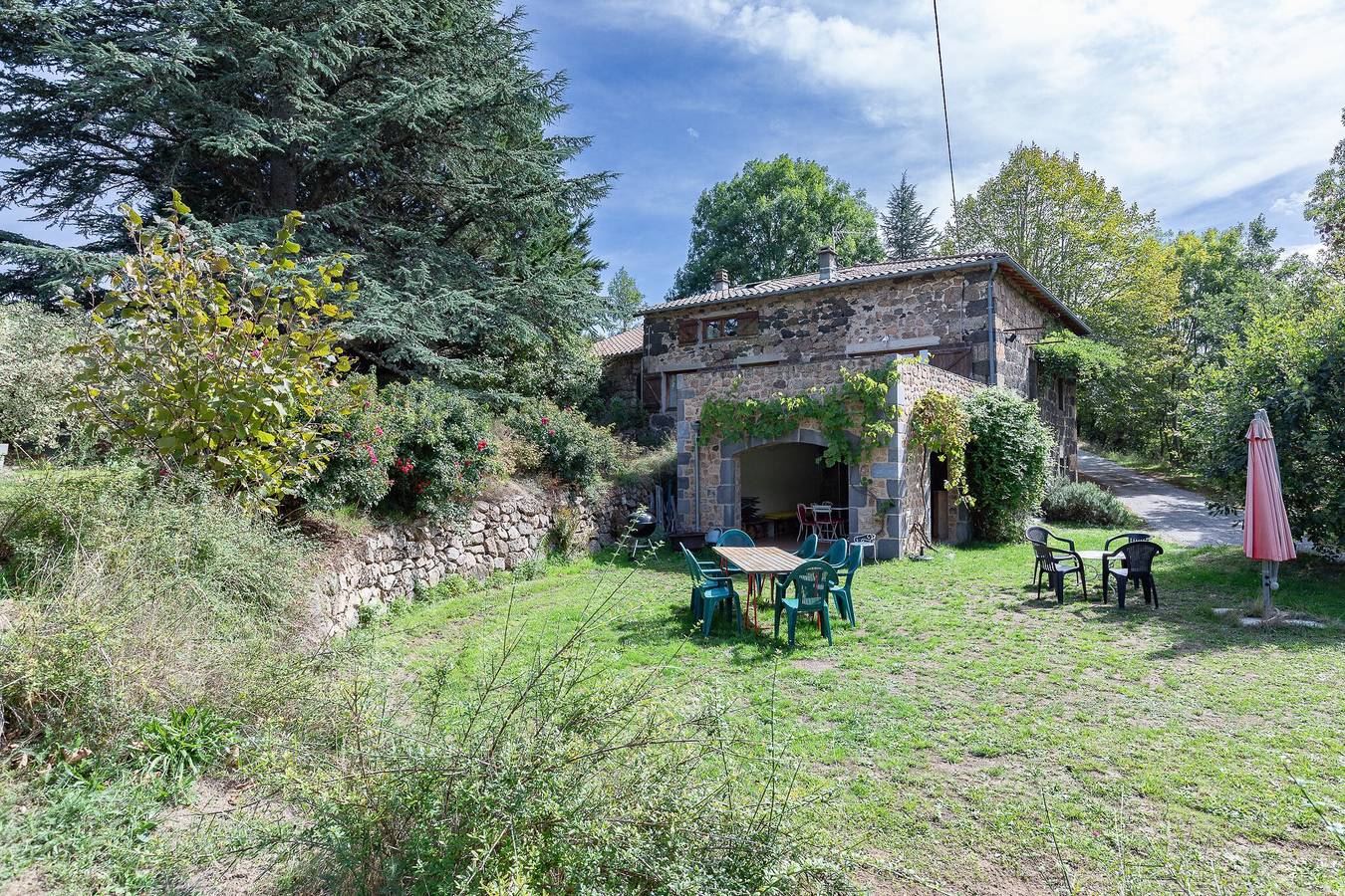 Casa de campo 'La Gabbro' con vistas a la montaña, terraza privada y Wi-Fi in Saint-Barthélemy-Grozon, Tournon-sur-Rhône región