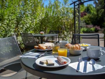 Hôtel pour 3 personnes, avec jardin, animaux acceptés à Brignoles