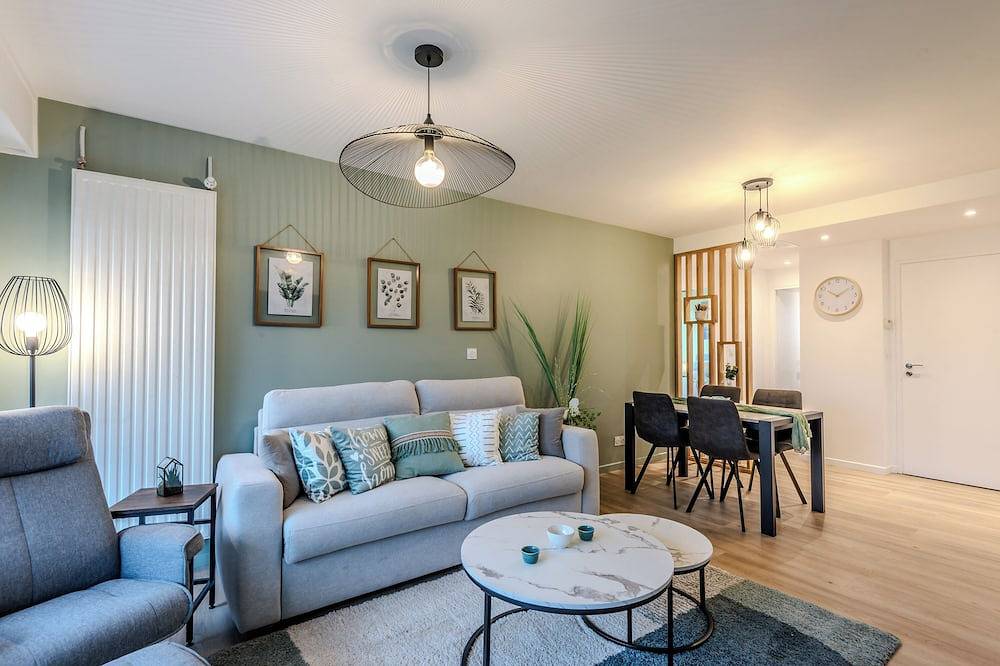 Ganze Wohnung, Beautiful 2-bedroom apartment in Evian-les-Bains with view of Lake Geneva in Évian-les-Bains, Thonon-les-Bains und Umgebung