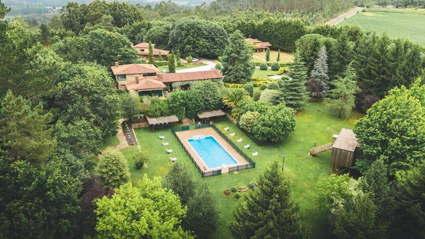 Casa rural para 4 personas, con piscina además de jardín y jacuzzi en El Pino - 2