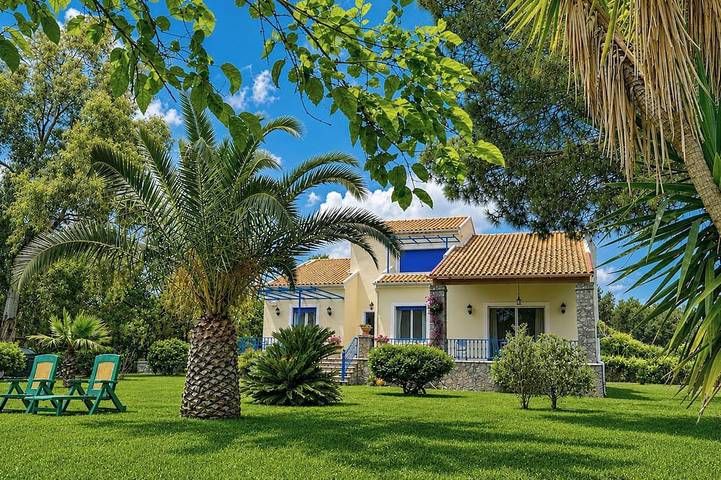 Villa pour 9 personnes, avec jardin - 1