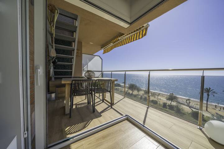 Ferienwohnung für 4 Personen, mit Balkon in Pineda de Mar - 2