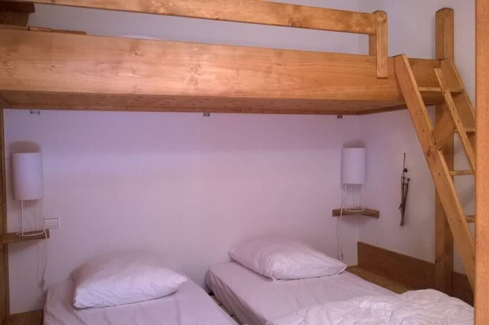 Ganze Wohnung, Ferienwohnung direkt an der Piste für 5 Personen mit Zugang zur Domaine des Saisies in Villard-sur-Doron, Albertville und Umgebung