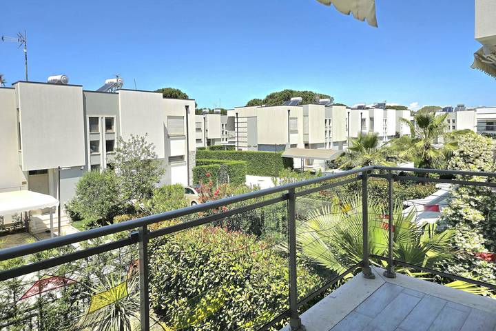 Villa für 7 Personen, mit Pool und Balkon, kinderfreundlich in Albanien - 2