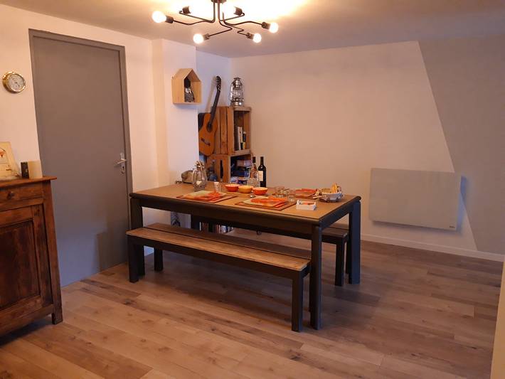 Gîte pour 7 personnes, avec terrasse et jardin dans Région de Besse-et-Saint-Anastaise - 4