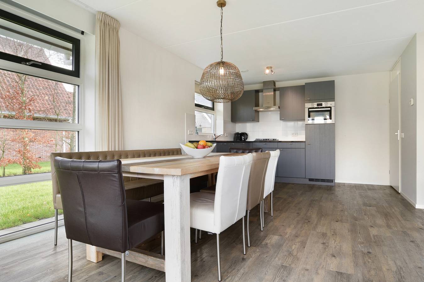 Bungalow für 8 Personen mit Terrasse in Friesland