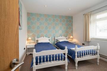 Holiday Home for 6 People in Bembridge, Isle of Wight, Photo 2
