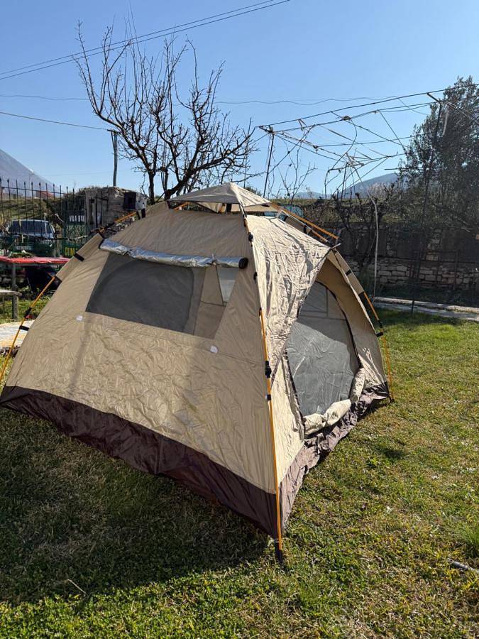 Tent in Tepelenë, Albanien