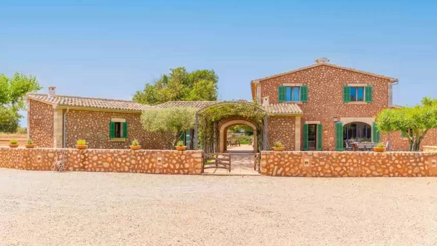 Ferienhaus für 8 Personen, mit Garten und Pool in Búger