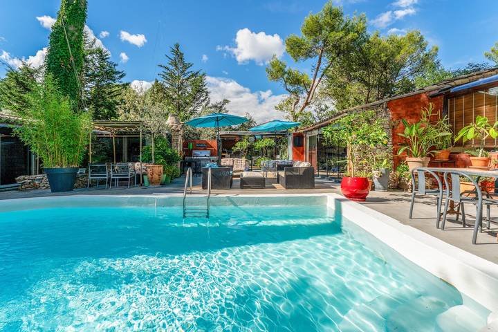 Chambre d’hôte pour 2 personnes, avec jacuzzi et jardin dans le Gard