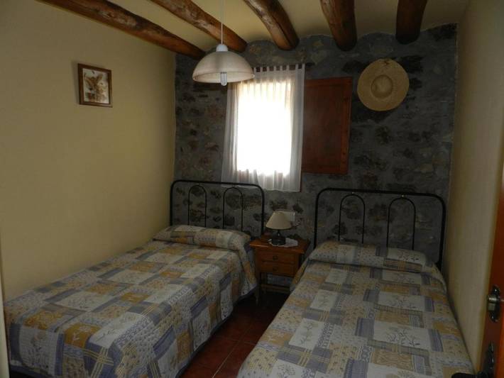 Casa rural para 4 personas, con balcón y vistas, Familias con niños en Els Ports - 4