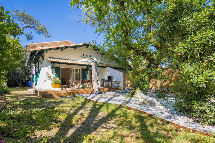 Villa pour 8 personnes, avec Balcon ainsi que Terrasse et Jardin dans Pyla-sur-Mer