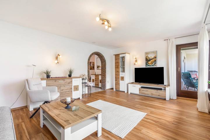Kugelberg Apartment: Spacious, Family-Friendly Flat Near Aschaffenburg Parks & Attractions