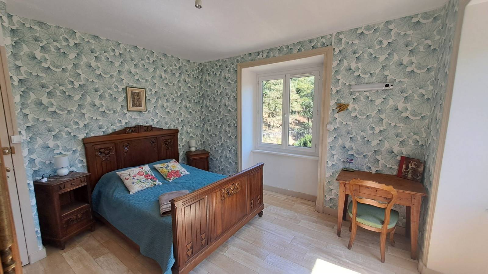 Domaine du Poisor Rouchouse Christine - Chambre verte in Bourg-Argental, Parc Naturel Régional du Pilat