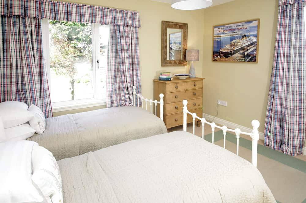4 bedroom accommodation in Portpatrick in Portpatrick, Dumfries and Galloway
