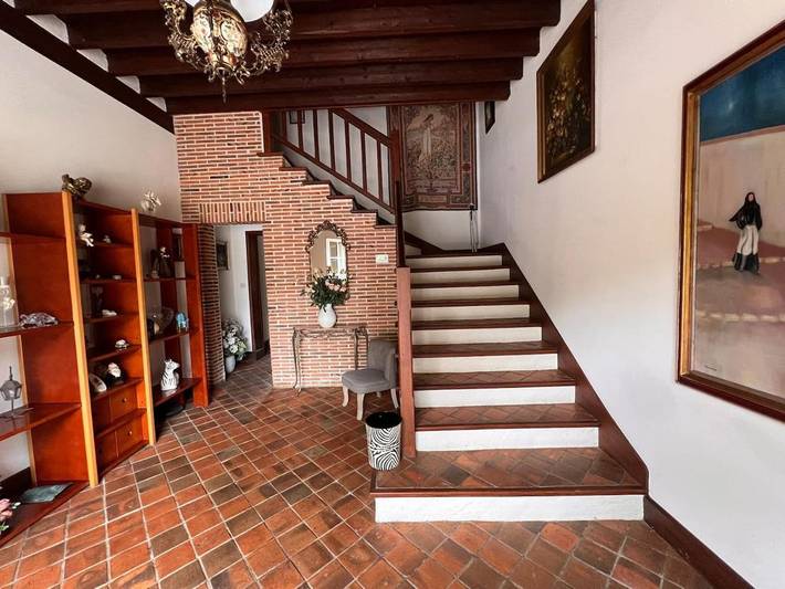 Location de vacances pour 9 personnes, avec piscine ainsi que vue et terrasse, animaux acceptés à Nouan-le-Fuzelier - 4