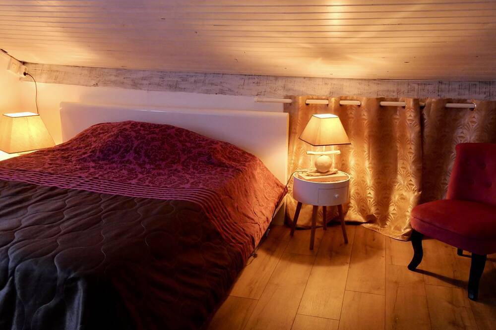 Villa nature avec couloir de nage de 25m entre forêts et Pyrénées in Espoey, Béarn