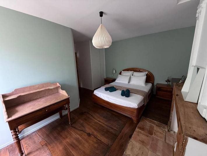 Location de vacances pour 6 personnes, avec Terrasse ainsi que Jardin et Piscine à Bayac - 2