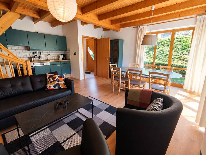 Ferienhaus für 9 Personen, mit Terrasse und Garten in Nieheim