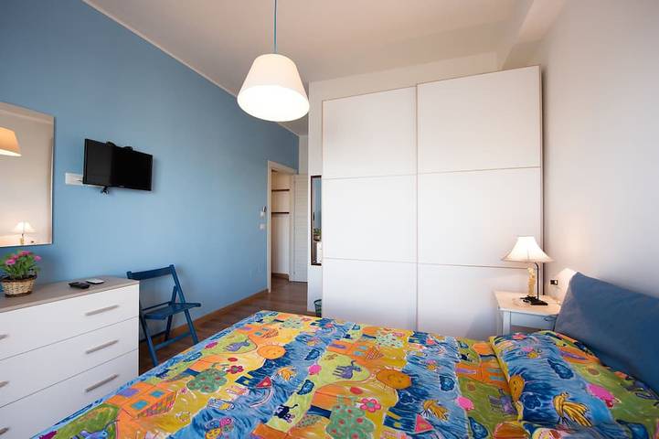 Appartement entier, Panorama Vesuvius 1 (central) chambre privée dans l'appartement in Naples, Province de Naples