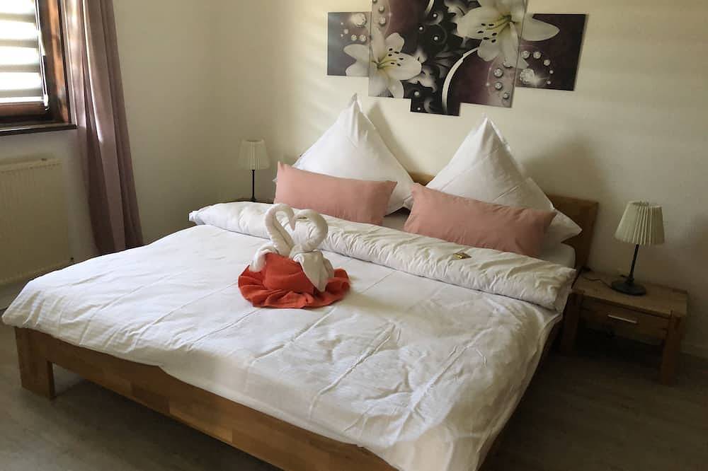 Komfortables 4* Ferienhaus,überdachte Terrasse,Garten,Wlan, inkl. Nebenkosten in Ferienpark Himmelberg, Thalfang