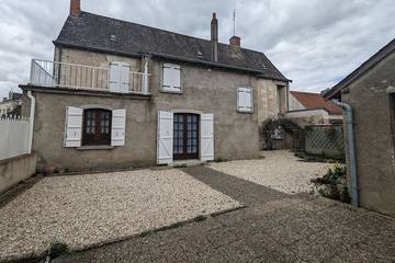 Gîte pour 5 personnes, avec jardin, animaux acceptés à Mézières-en-Brenne