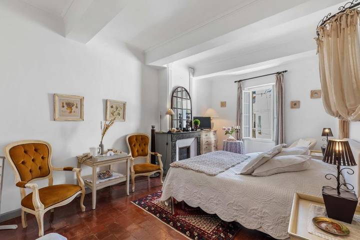 Location de vacances pour 2 personnes, avec piscine et jardin à Valros - 4