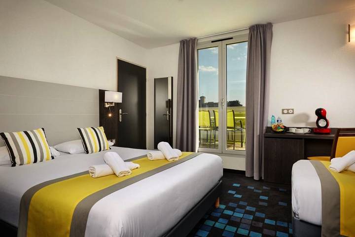 Hôtel pour 5 personnes, avec terrasse dans Grotte de Massabielle