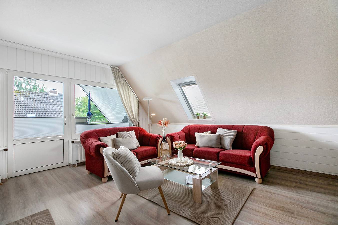 Ganze Wohnung, Ferienwohnung 'Flut' mit Gemeinschaftsgarten und Loggia in Nordstrand (Gemeinde), Nordstrand
