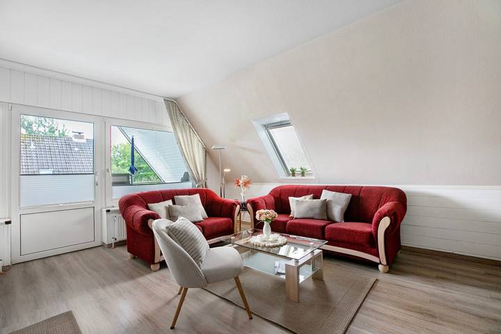 Entire apartment, Holiday Apartment 'Flut' with Shared Garden and Loggia in Nordstrand (Municipality), Nordstrand