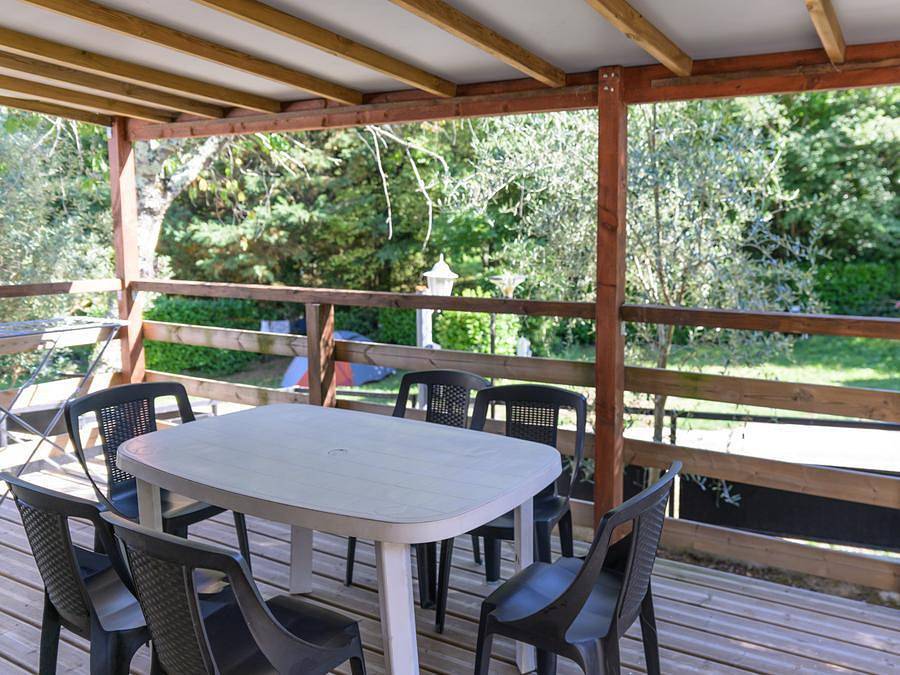 Camping Le Mas Fleuri - Mobilheim 6 personen - Mobilheim Riviera 29m² - 2 Schlafzimmer + 1 Schlafsofa -. in Sospel, Mittelmeerküste (Frankreich)