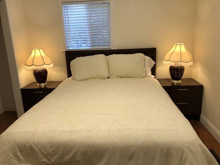 Vacation rental for 6 people, with yard and terrace in Big Sur