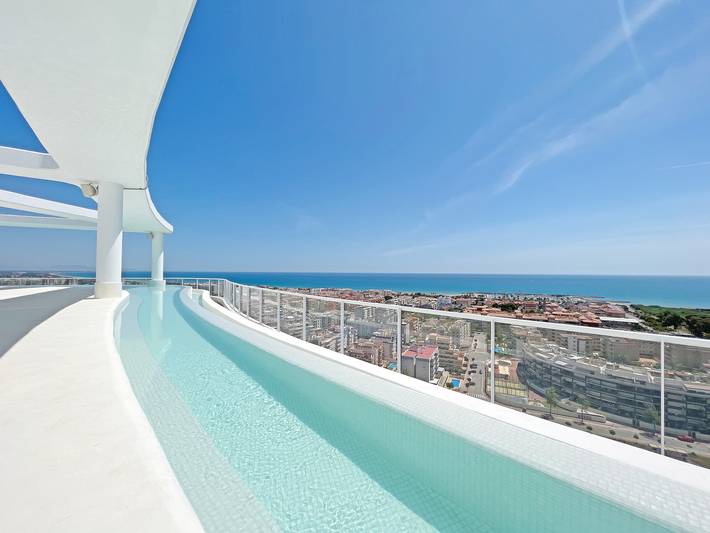 Appartamento per 5 persone, con vista oceano e terrazza, adatto a famiglie con bambini in Canet d'En Berenguer