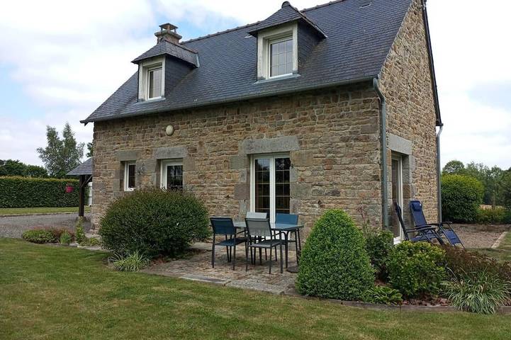 Gîte pour 2 personnes, avec jardin à Fleury (Normandie)