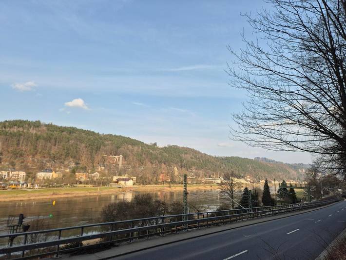 Ferienwohnung für 2 Personen, mit Terrasse und Garten sowie Ausblick in Krippen - 3