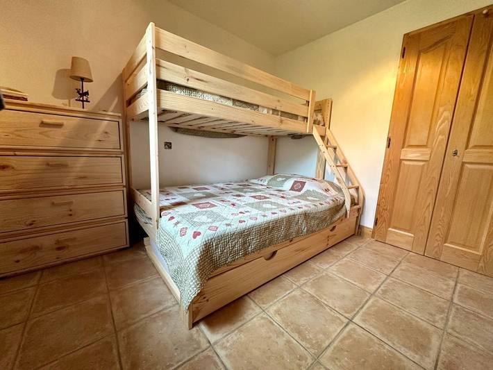 Gîte pour 6 personnes, avec terrasse, animaux acceptés dans Les Carroz - 4