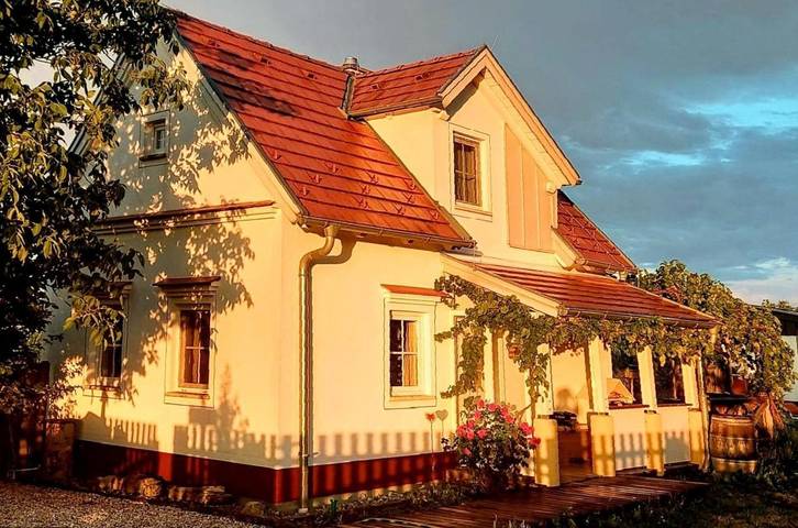 Ferienhaus für 4 Personen, mit Ausblick und Garten