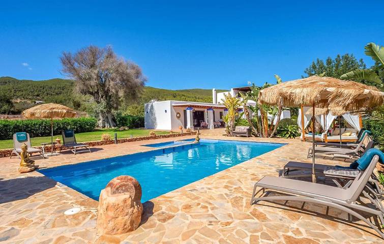 Villa in Sant Carles de Peralta, Santa Eulària des Riu