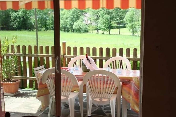 Gîte pour 8 personnes, avec jardin - 1