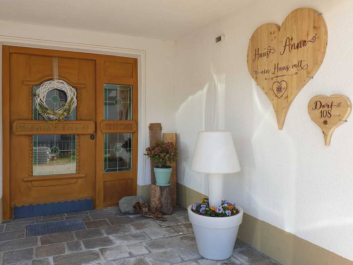 Ganze Ferienwohnung, Haus Anna - Ein Haus mit Herz - Ferienwohnung Edelweiss im Haus Anna. in Kaunergrat, Fließ