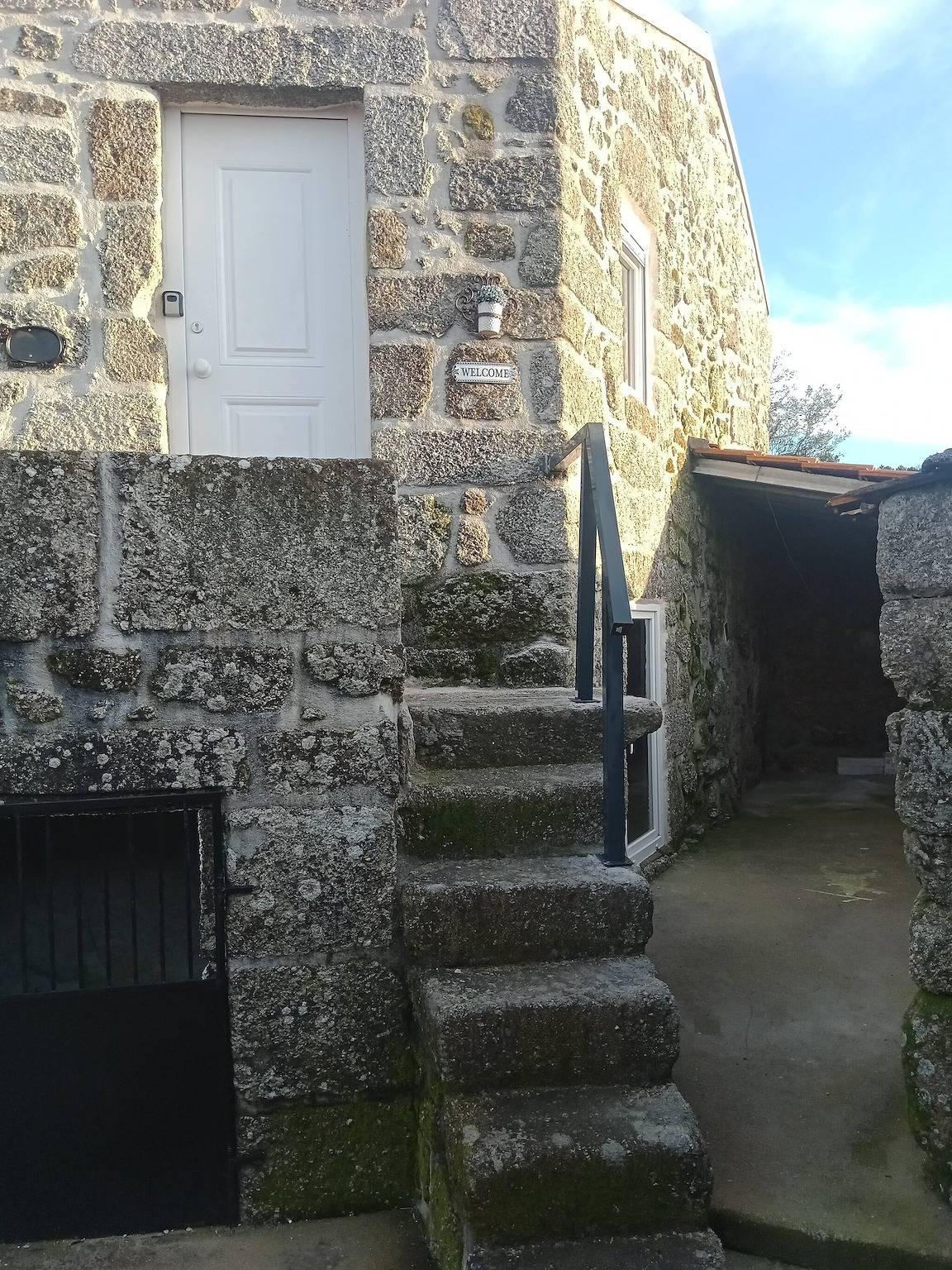 Estúdio inteiro, Apartamento estúdio para 2 pessoas com varanda/terraço in Celorico S.Pedro, Serra da Estrela