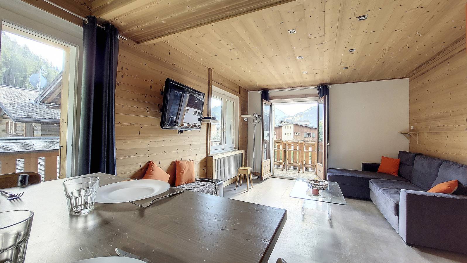 Entire apartment, Apartment  - Montriond - 6 People - Near Morzine -La Ranche in Montriond, Les Portes du Soleil
