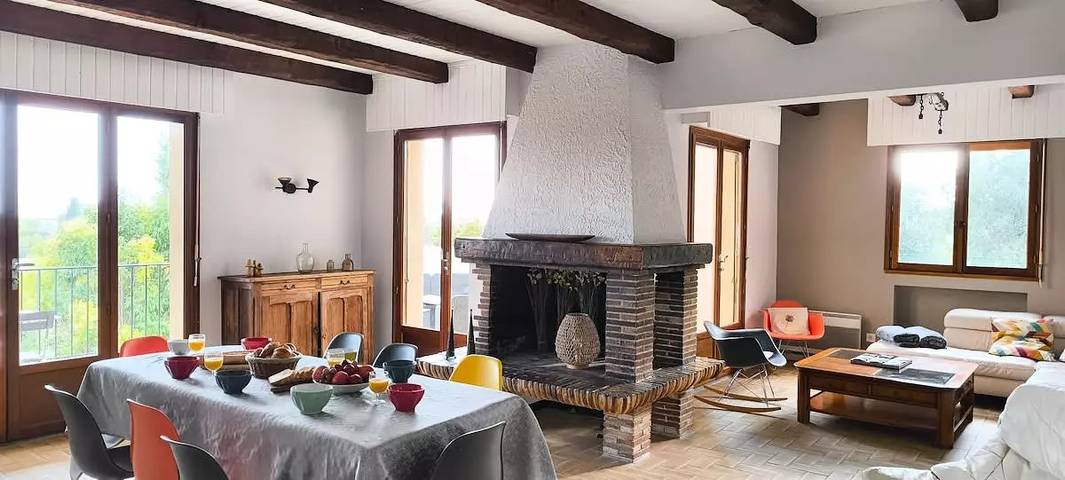 Location de vacances pour 8 personnes, avec jardin et piscine à Le Rouret - 2