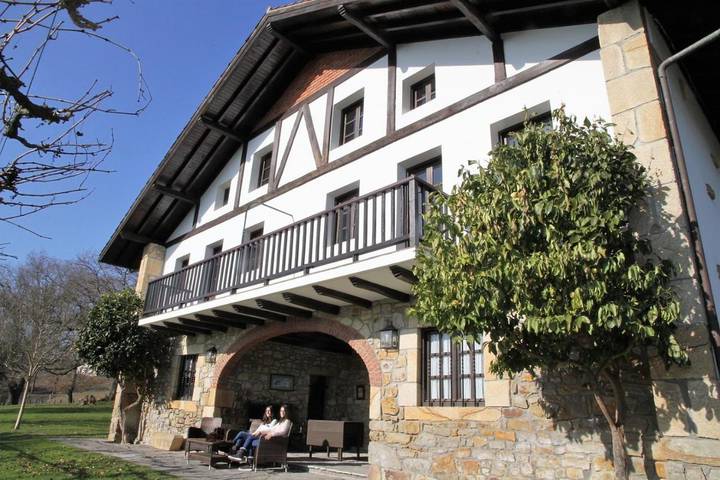 Casa rural para 2 personas, con Balcón y Terraza además de Jardín y Piscina en Vizcaya - 3