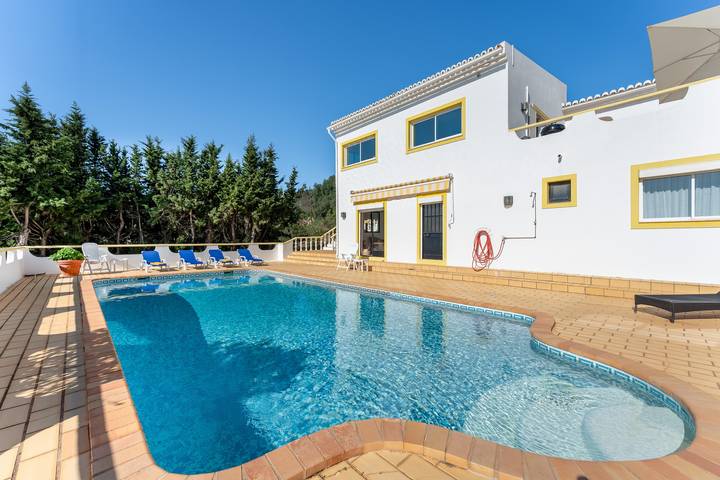 Ferienhaus für 8 Personen, mit Terrasse und Garten in Faro - 3