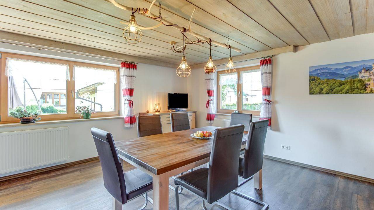 Ganze Ferienwohnung, Ferienwohnung für 6 Personen (85 m²) in Wildsteig in Wildsteig, Romantische Straße