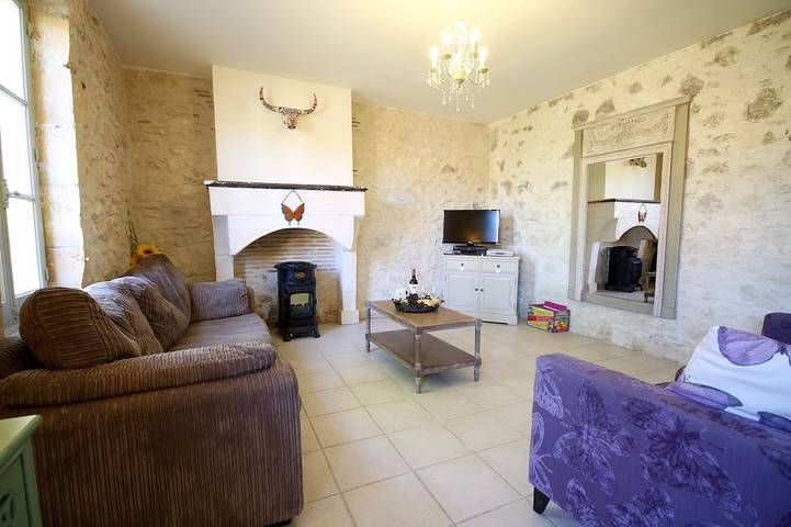 Gîte pour 6 personnes, avec jardin et piscine à Saussignac - 2