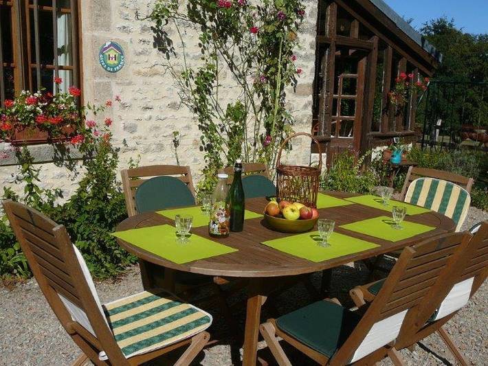 Location de vacances pour 5 personnes, avec jardin et vue dans Marmouillé - 2