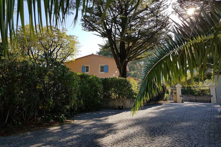 Villa pour 10 personnes, avec jardin, animaux acceptés à Saint-Cyr-sur-Mer