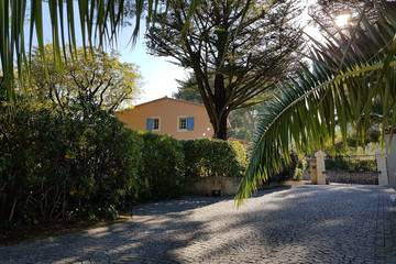 Villa pour 10 personnes, avec jardin, animaux acceptés à Saint-Cyr-sur-Mer